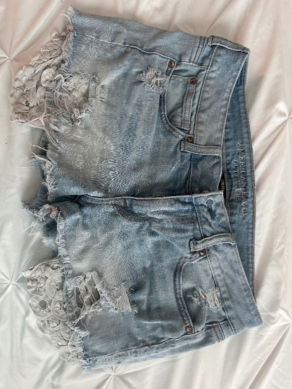 American Eagle Cut off jeans